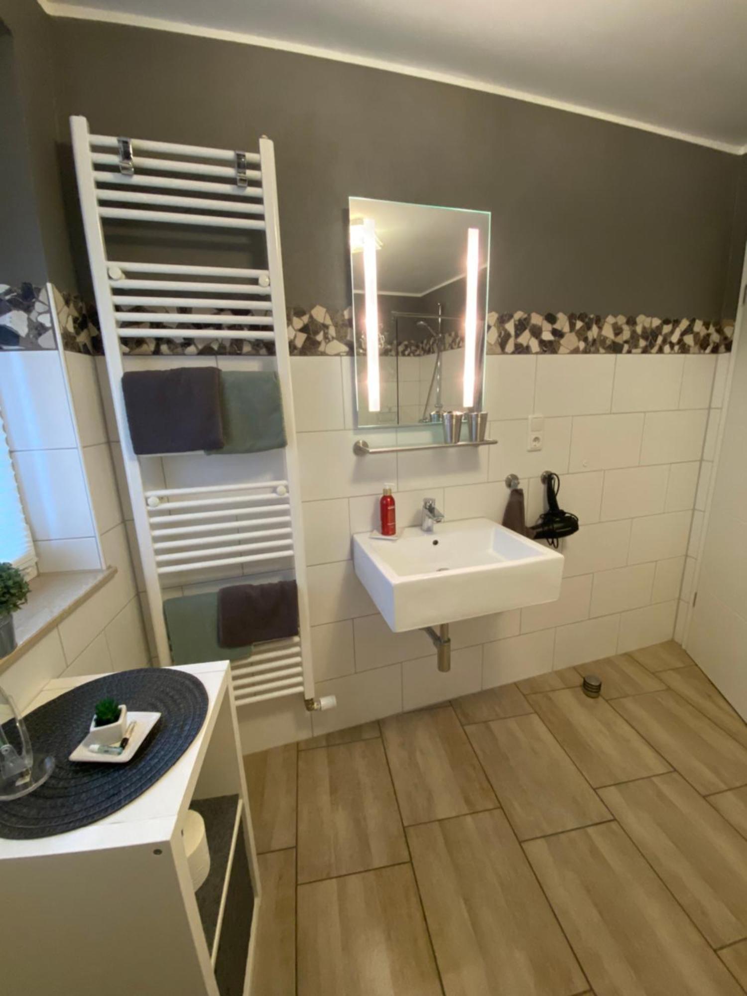 Ferienwohnung Ambiente II Und III كلوتن المظهر الخارجي الصورة